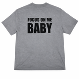 Escobar 'Focus On Me Baby' T-Shirt Negra