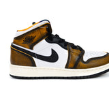 Nike Air Jordan 1 Mid SE Orange Wear Away